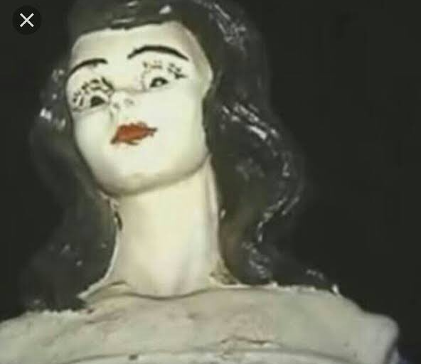 LA BLANCA NIEVES MALDITA DE REINO MAGICO 